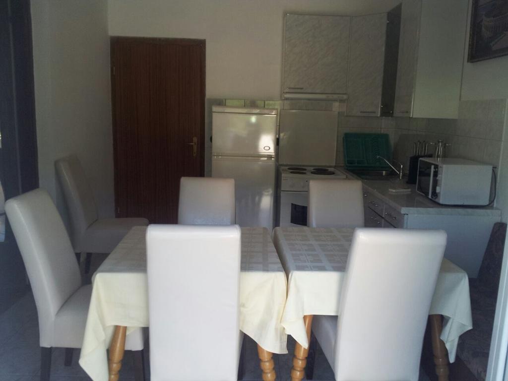 Apartments Jaca Banjol الغرفة الصورة